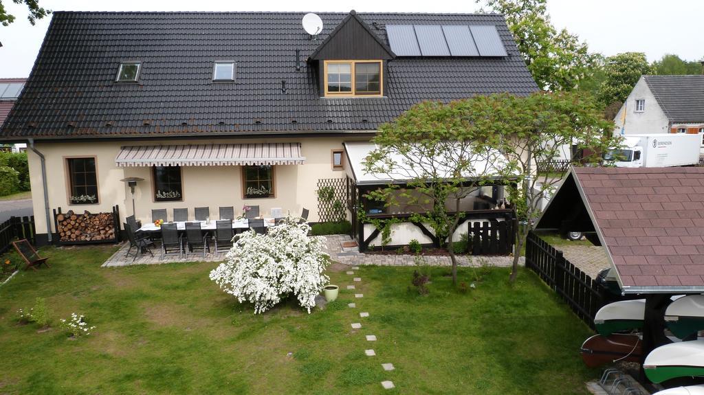 Gaestehaus Liubas Insel Kothen  ภายนอก รูปภาพ